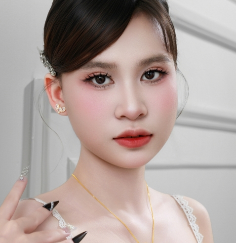 Dây chuyền kiểu mặt tròn tia